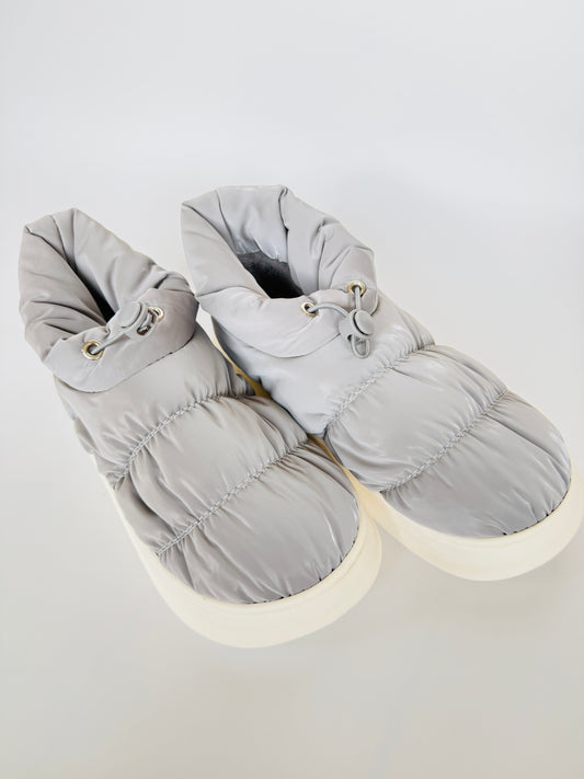Cloud Bootie - With Toggle - Grey