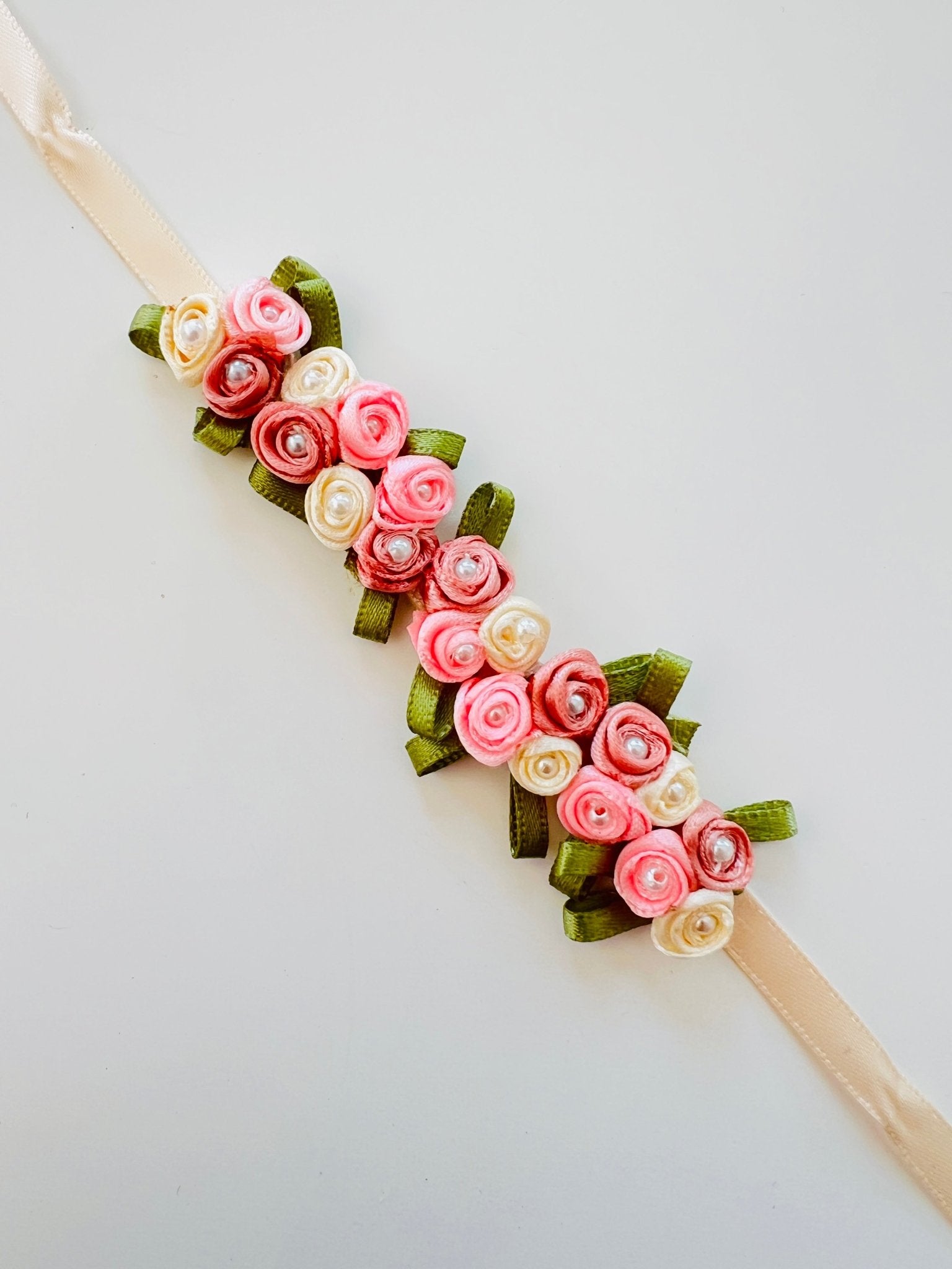 Bun Wrap - A Row of Pearly Roses - THE COLLECTIVE DANCEWEARBun Wrap - A Row of Pearly RosesmBun wrapTHE COLLECTIVE DANCEWEAR