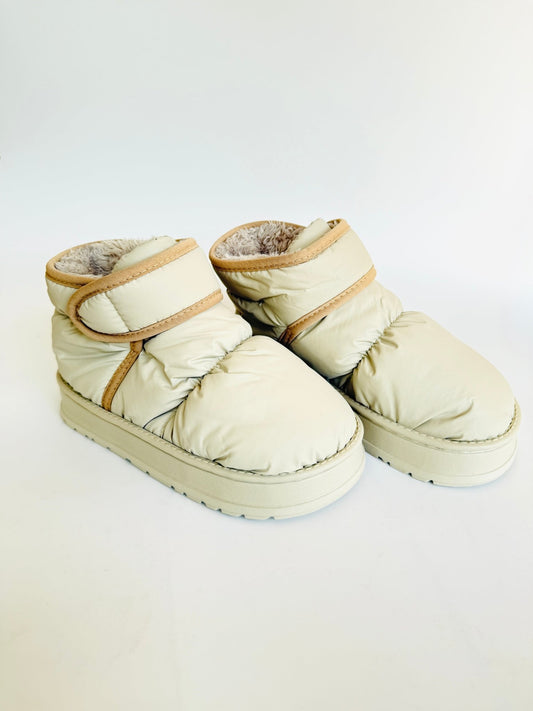 Cloud Bootie - Velcro - Mink - THE COLLECTIVE DANCEWEARCloud Bootie - Velcro - MinkmWARM UP BOOTIESTHE COLLECTIVE DANCEWEAR