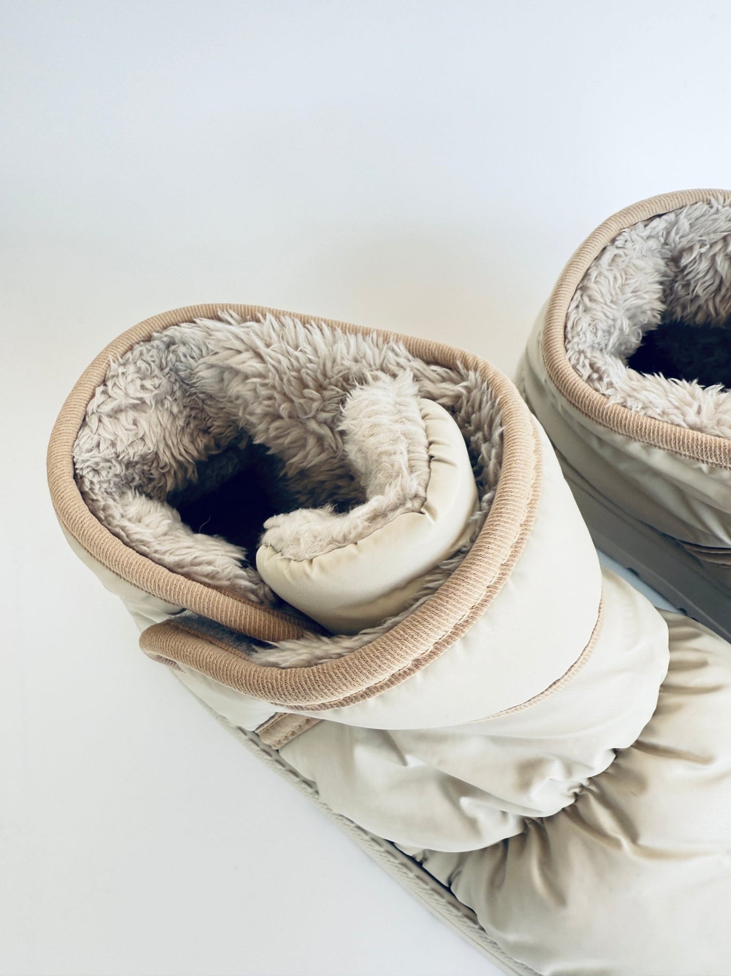 Cloud Bootie - Velcro - Mink - THE COLLECTIVE DANCEWEARCloud Bootie - Velcro - MinkmWARM UP BOOTIESTHE COLLECTIVE DANCEWEAR