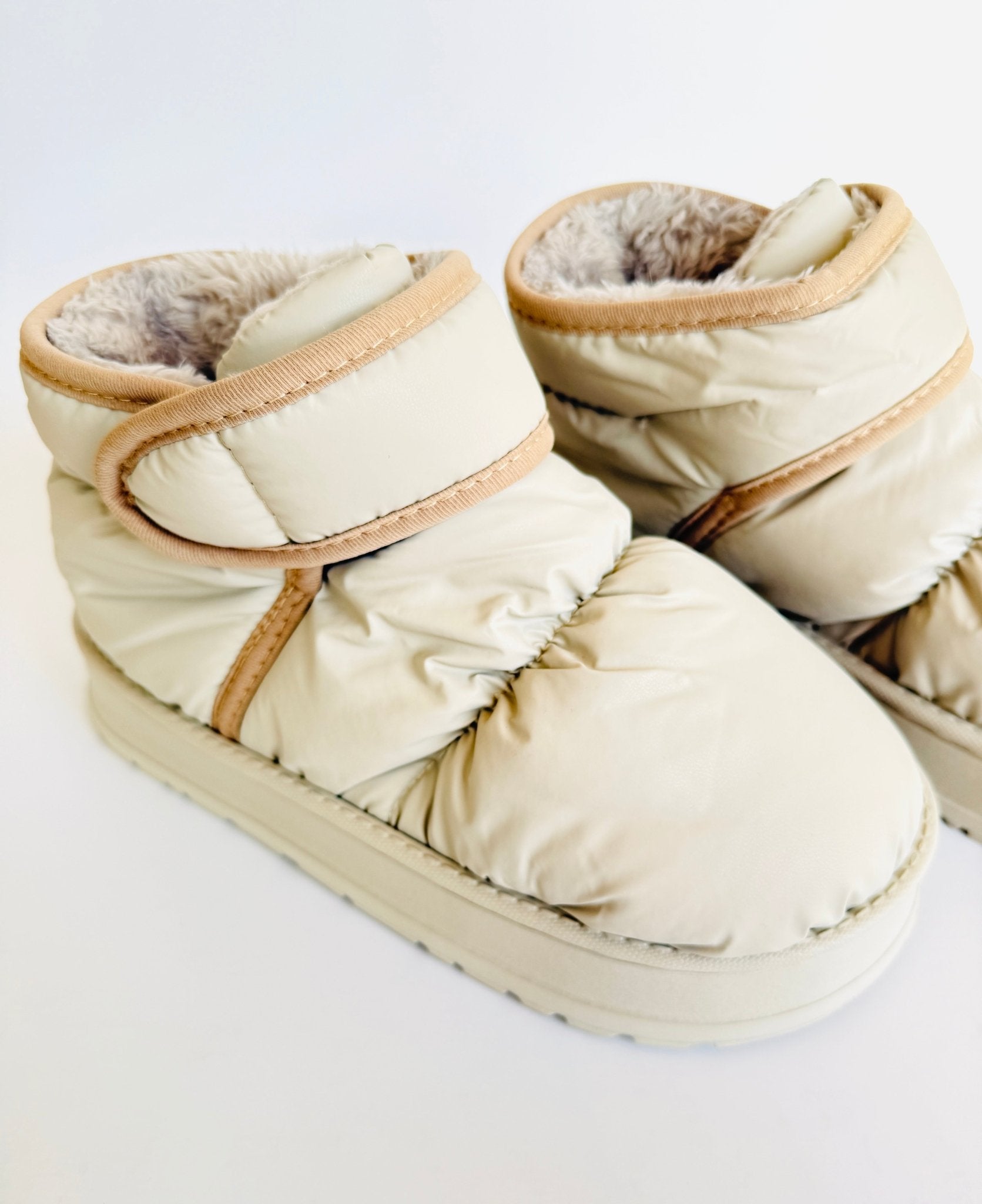Cloud Bootie - Velcro - Mink - THE COLLECTIVE DANCEWEARCloud Bootie - Velcro - MinkmWARM UP BOOTIESTHE COLLECTIVE DANCEWEAR