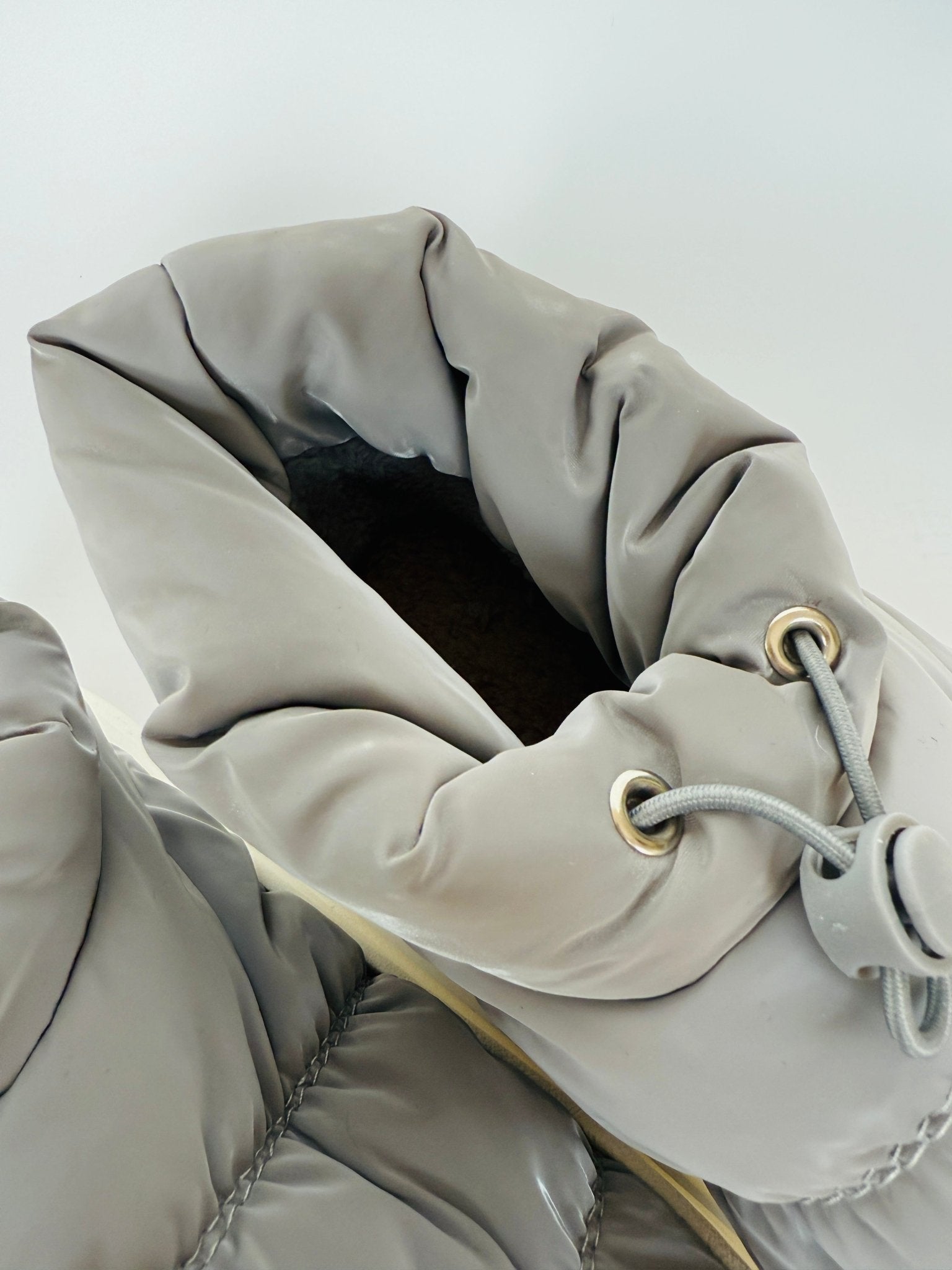 Cloud Bootie - With Toggle - Grey - THE COLLECTIVE DANCEWEARCloud Bootie - With Toggle - GreymWARM UP BOOTIESTHE COLLECTIVE DANCEWEAR