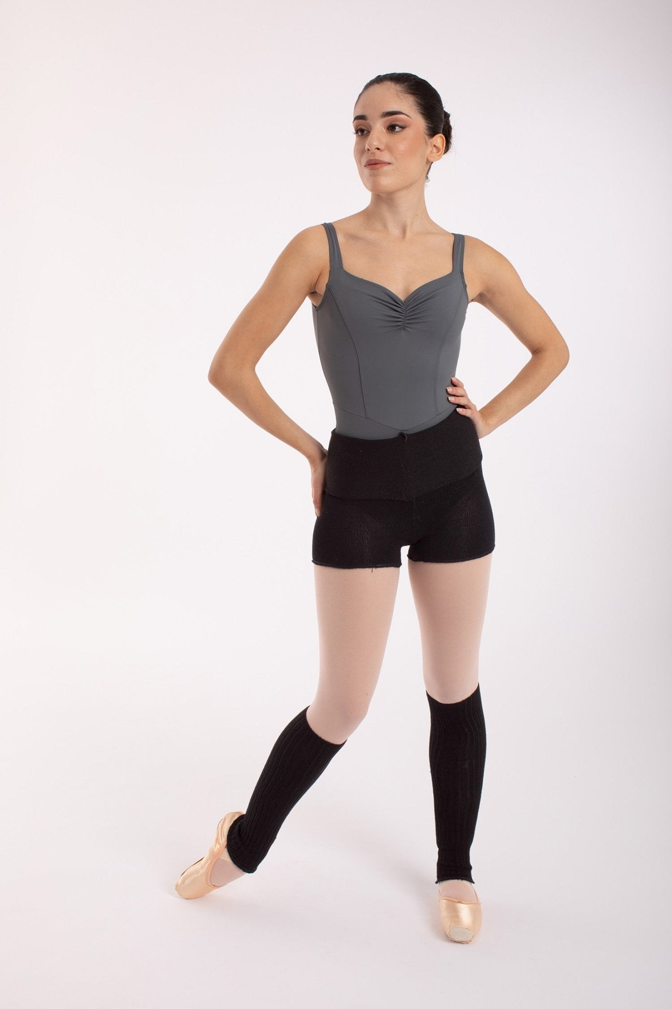 Intermezzo Dotti Knitted Shorts in Bamboo - Black - THE COLLECTIVE DANCEWEARIntermezzo Dotti Knitted Shorts in Bamboo - Black#mwarm upsTHE COLLECTIVE DANCEWEAR
