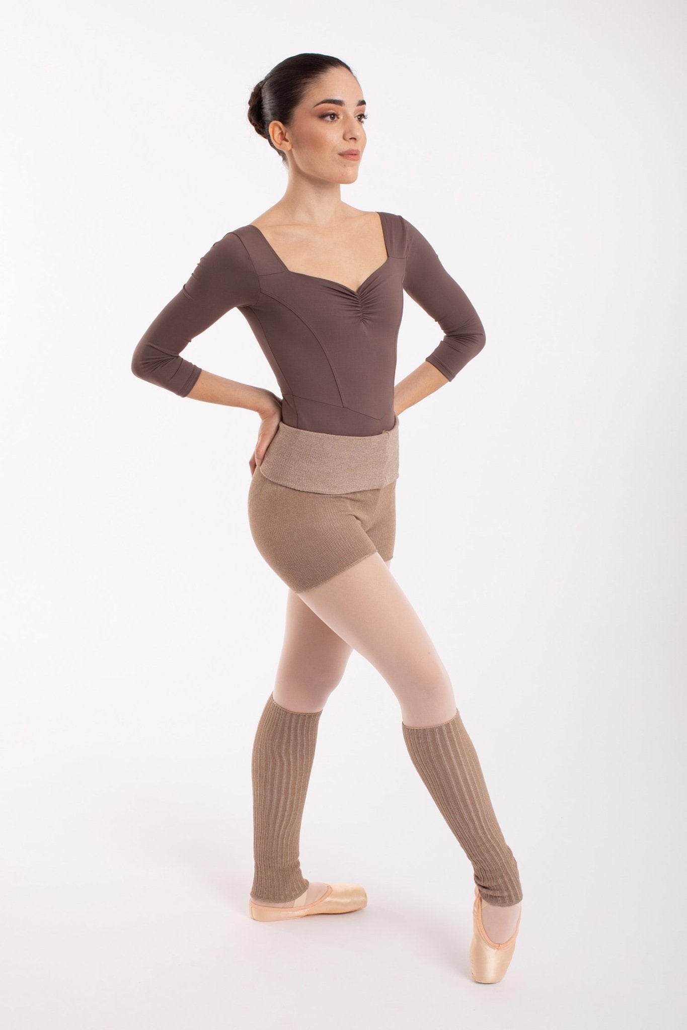 Intermezzo Dotti Knitted Shorts in Bamboo - Toast - THE COLLECTIVE DANCEWEARIntermezzo Dotti Knitted Shorts in Bamboo - Toastmwarm upsTHE COLLECTIVE DANCEWEAR