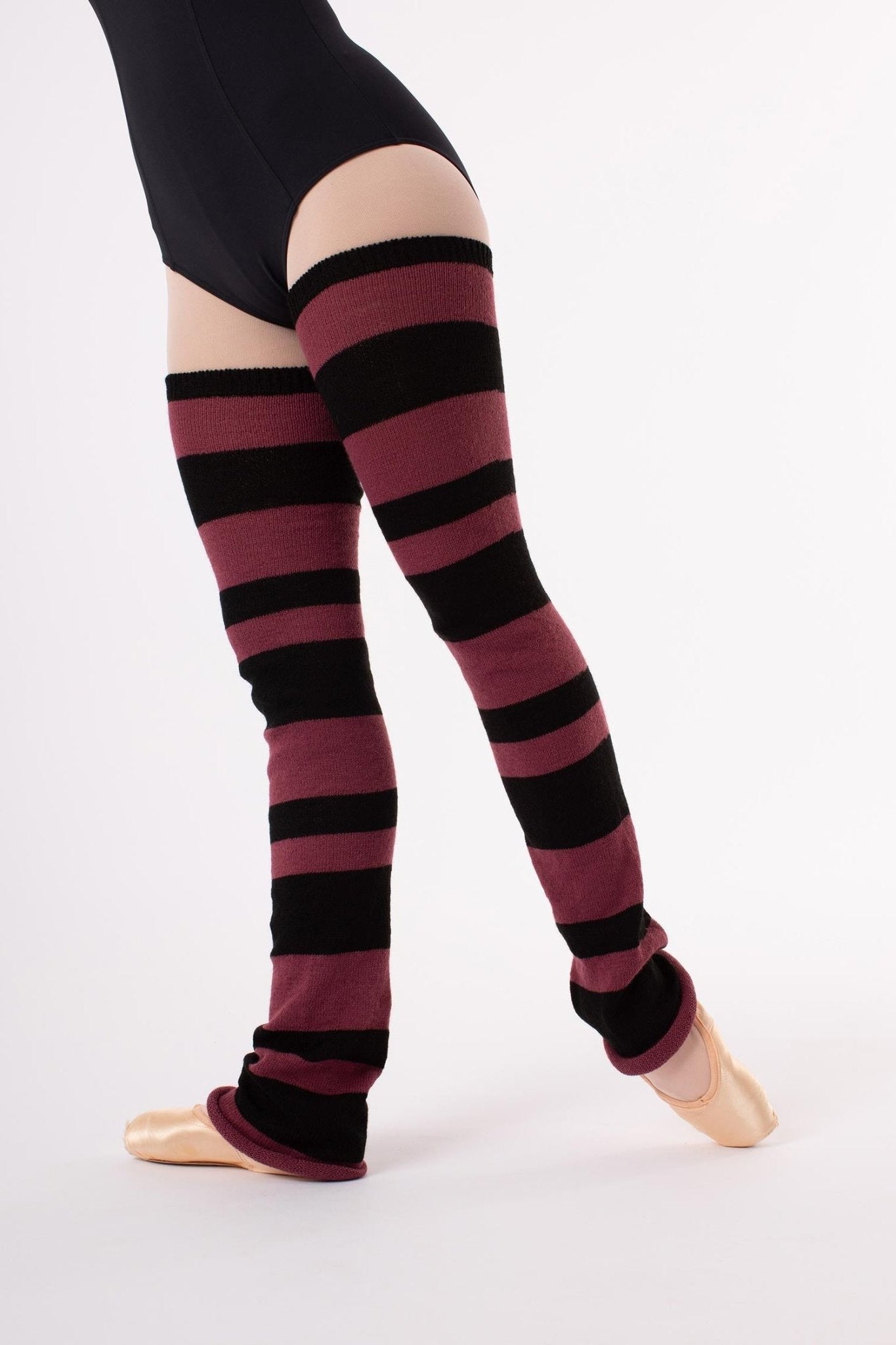 Intermezzo Polpay Long Legwarmers - Black & Burgundy - THE COLLECTIVE DANCEWEARIntermezzo Polpay Long Legwarmers - Black & Burgundy#mwarm upsTHE COLLECTIVE DANCEWEAR