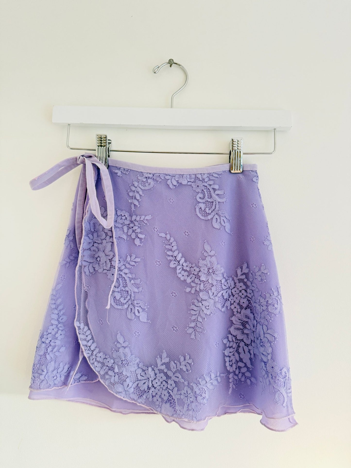 Lace Short Wrap Skirt - Lilac - THE COLLECTIVE DANCEWEARLace Short Wrap Skirt - LilacmSKIRTTHE COLLECTIVE DANCEWEAR