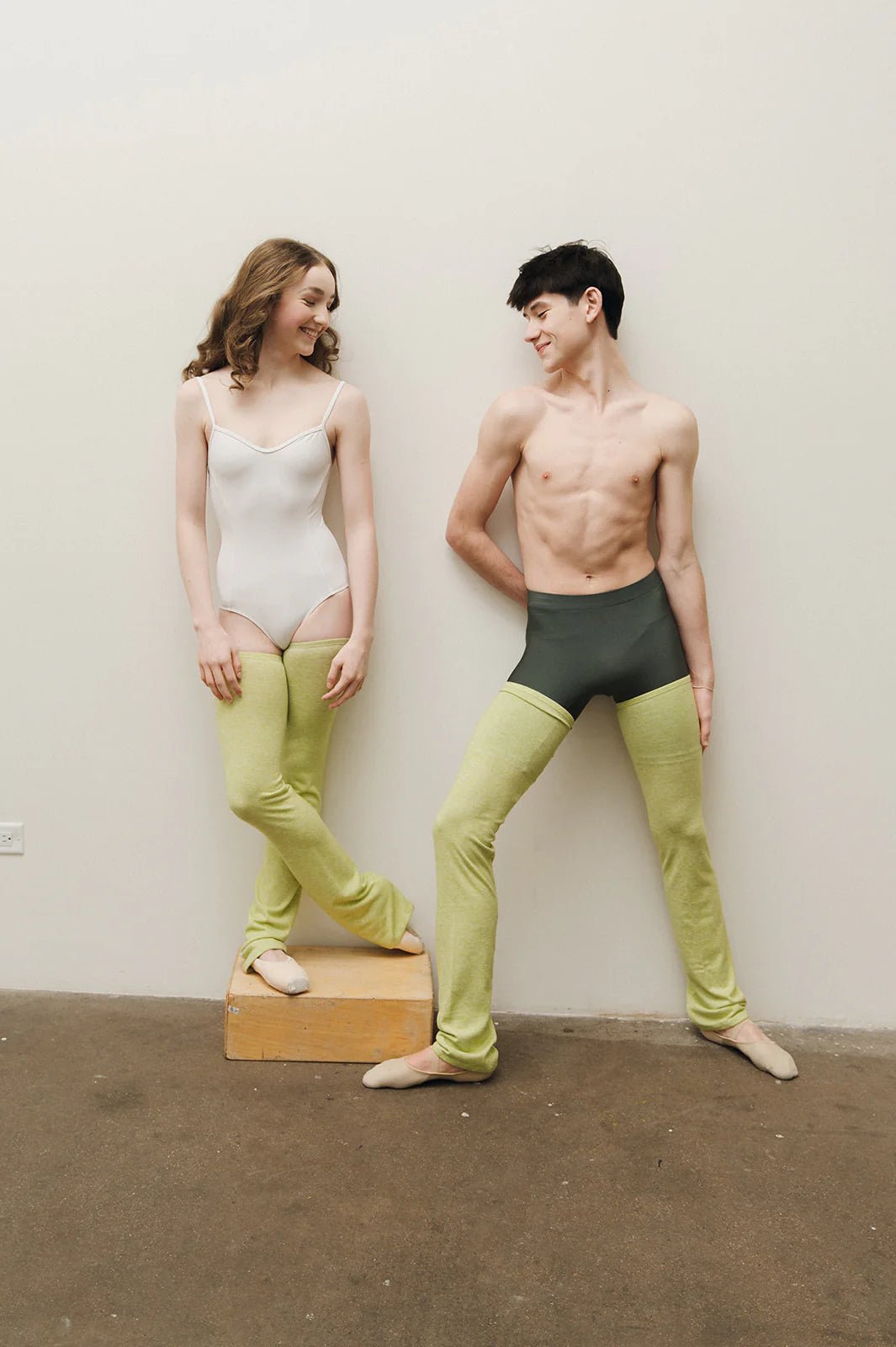 RubiaWear English Ivy Leg Warmer - Full Length - THE COLLECTIVE DANCEWEARRubiaWear English Ivy Leg Warmer - Full Length#mTHE COLLECTIVE DANCEWEAR