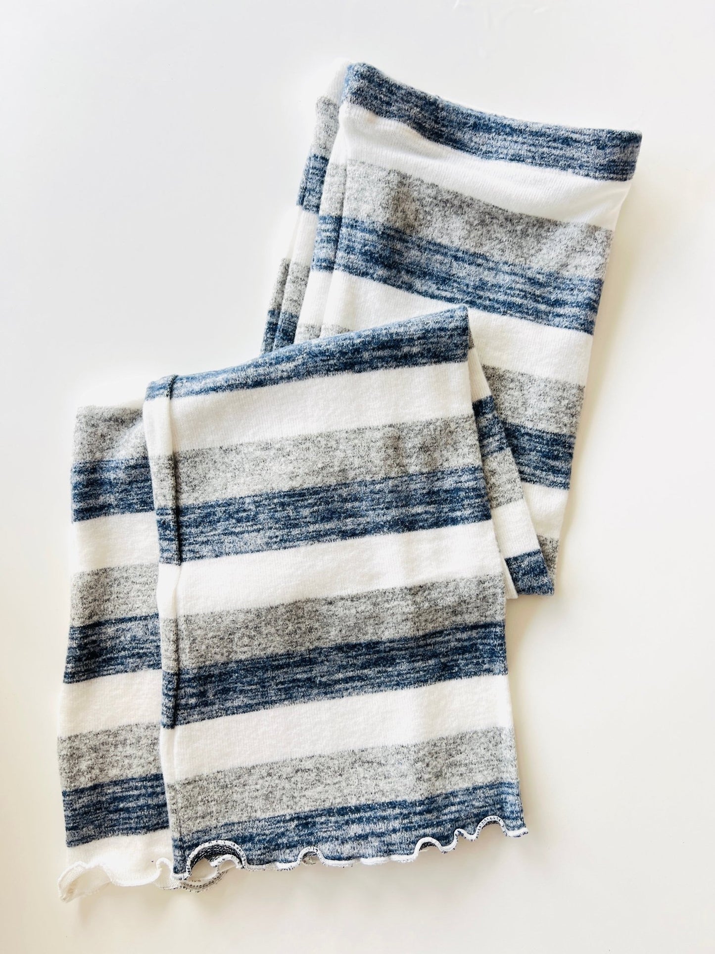 The Super Soft Legwarmer - Full Length - Grey, Blue & Cream Stripes - THE COLLECTIVE DANCEWEARThe Super Soft Legwarmer - Full Length - Grey, Blue & Cream Stripes#mWARMUPSTHE COLLECTIVE DANCEWEAR