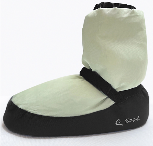 Warm up bootie Pistachio from The Collective Dancewear