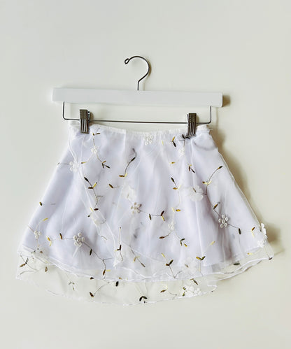 Wrap Short Skirt - Embroidered Petals - White
