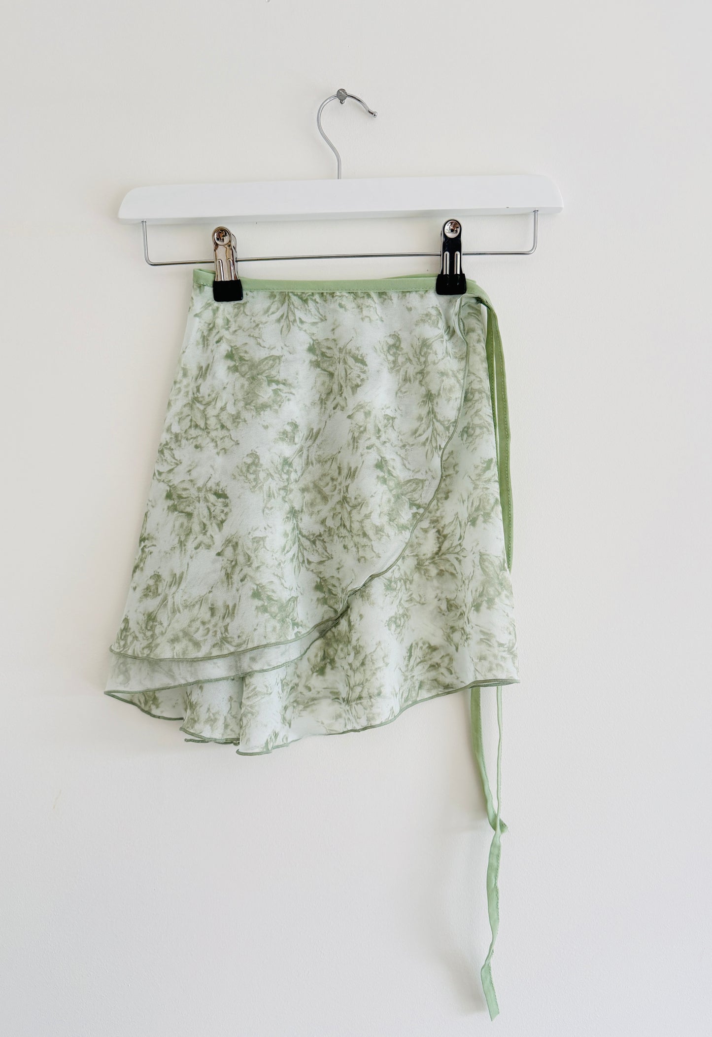 Short Wrap Skirt - Green Floral