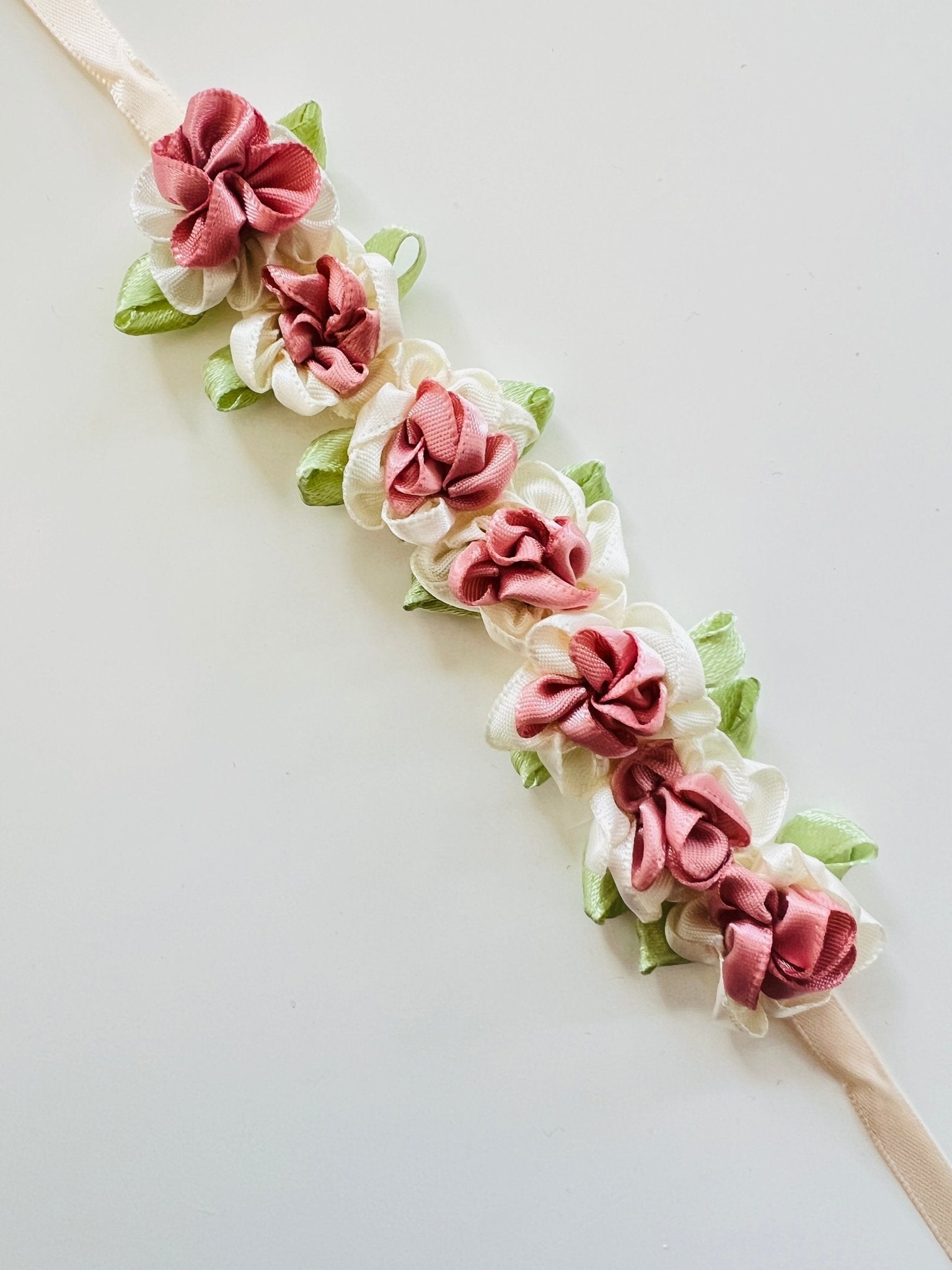 Bun Wrap - Antique Pink and Cream Peonies - THE COLLECTIVE DANCEWEARBun Wrap - Antique Pink and Cream PeoniesmBun wrapTHE COLLECTIVE DANCEWEAR