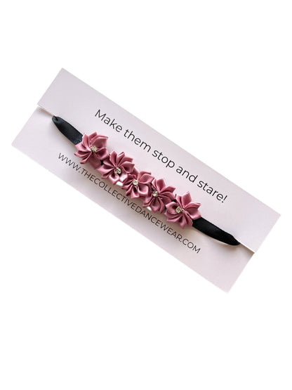 Bun Wrap - Antique Pink Sparkles - THE COLLECTIVE DANCEWEARBun Wrap - Antique Pink Sparkles#mBun wrapTHE COLLECTIVE DANCEWEAR