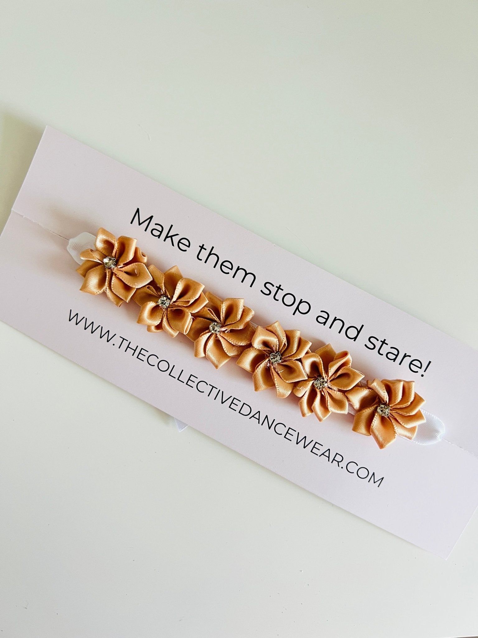 Bun Wrap - Beige Sparkles - THE COLLECTIVE DANCEWEARBun Wrap - Beige SparklesmBun wrapTHE COLLECTIVE DANCEWEAR
