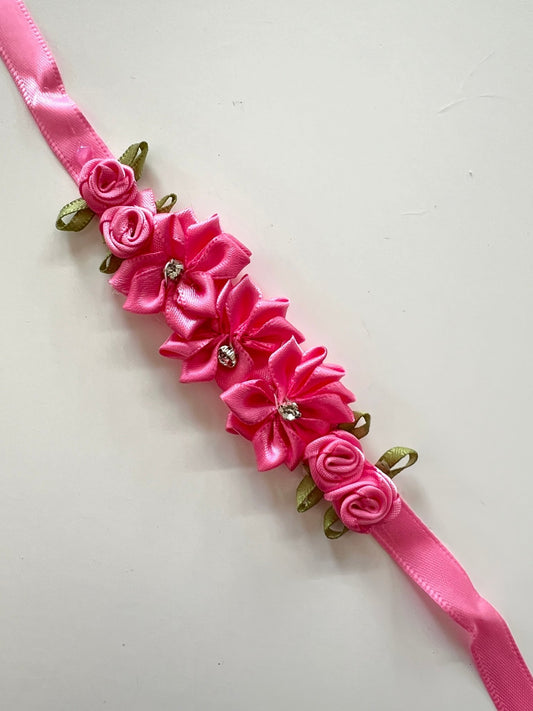 Bun Wrap - Candy Pink Roses - THE COLLECTIVE DANCEWEARBun Wrap - Candy Pink RosesmBun wrapTHE COLLECTIVE DANCEWEAR