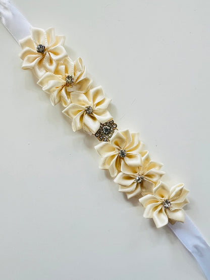 Bun Wrap - Cream Roses with Gold Rhinestone - THE COLLECTIVE DANCEWEARBun Wrap - Cream Roses with Gold RhinestonemBun wrapTHE COLLECTIVE DANCEWEAR