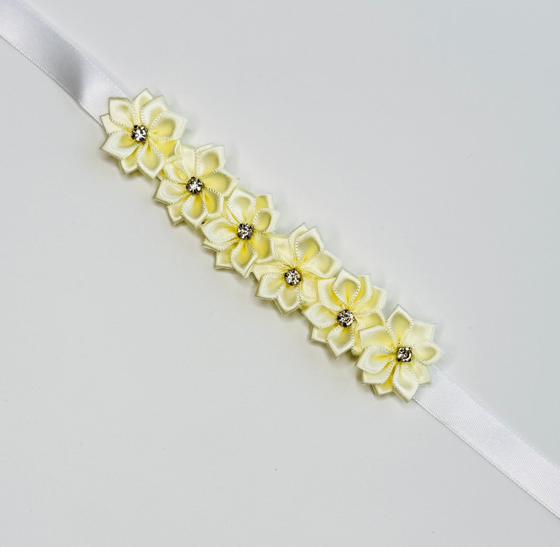 Bun Wrap - Cream Sparkles - THE COLLECTIVE DANCEWEARBun Wrap - Cream SparklesmBun wrapTHE COLLECTIVE DANCEWEAR