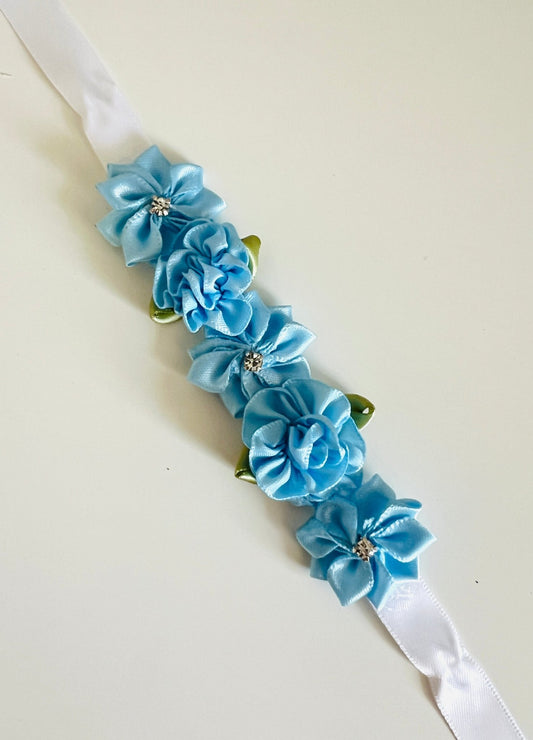 Bun Wrap - Sky Blue Flowers - THE COLLECTIVE DANCEWEARBun Wrap - Sky Blue FlowersmBun wrapTHE COLLECTIVE DANCEWEAR