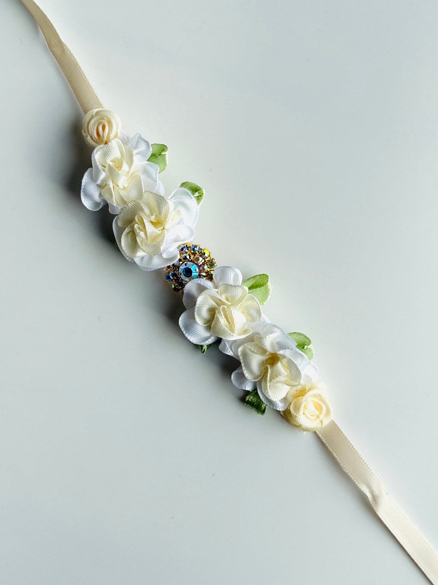 Bun Wrap - The White & Cream Dream - THE COLLECTIVE DANCEWEARBun Wrap - The White & Cream DreammBun wrapTHE COLLECTIVE DANCEWEAR