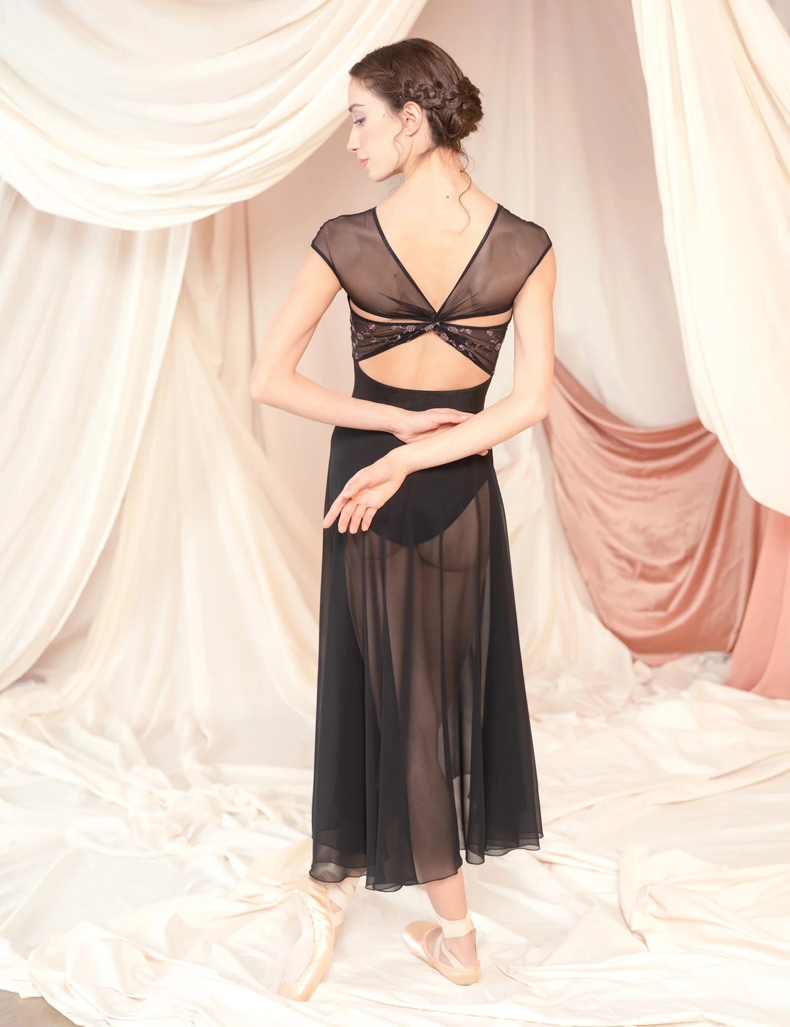 Dellalo Milano Concordia Tank Leotard CL 2026 - Nero - THE COLLECTIVE DANCEWEARDellalo Milano Concordia Tank Leotard CL 2026 - NeromLeotardTHE COLLECTIVE DANCEWEAR