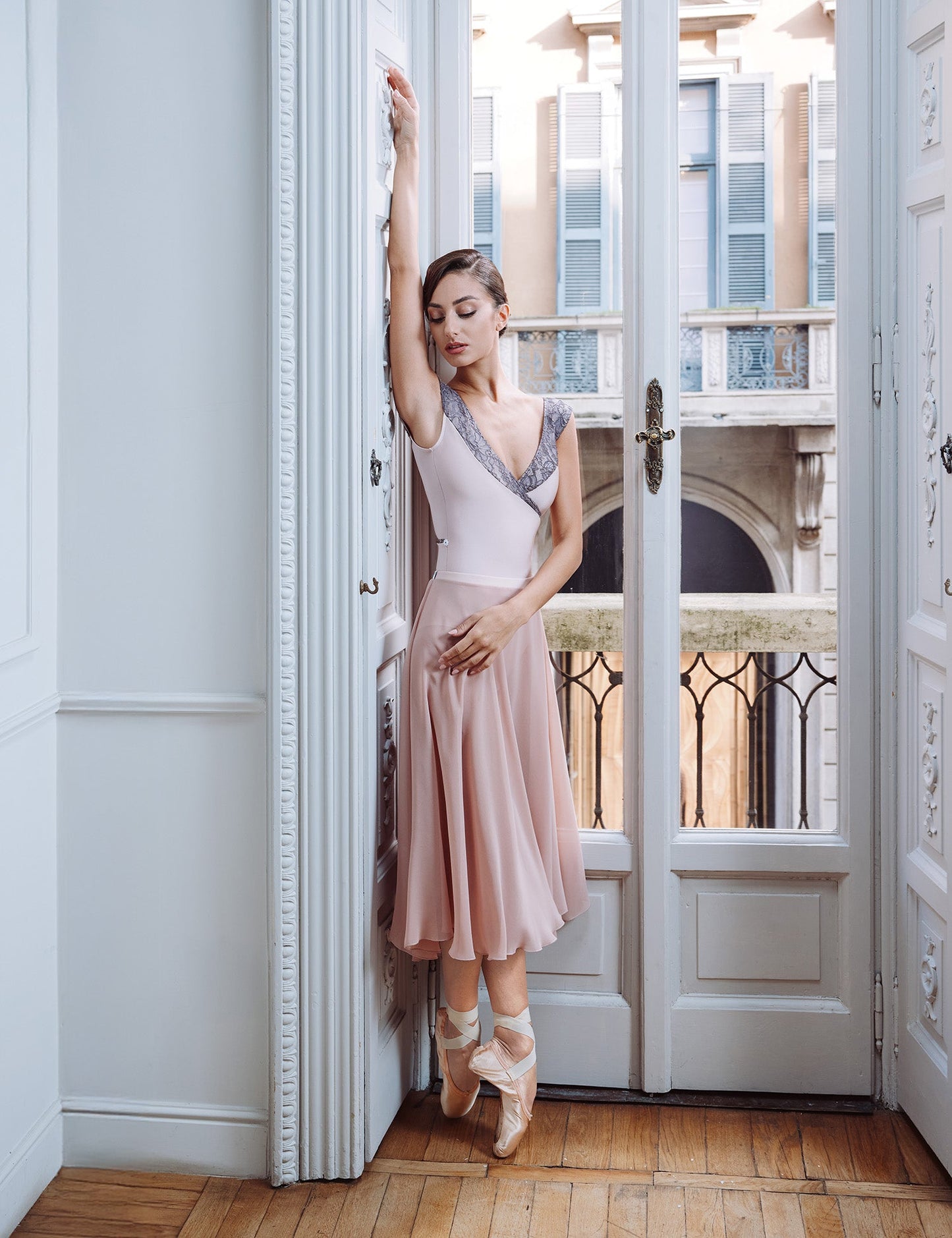 Dellalo Milano Demetra 2025 Rose - THE COLLECTIVE DANCEWEARDellalo Milano Demetra 2025 RosemLeotardTHE COLLECTIVE DANCEWEAR