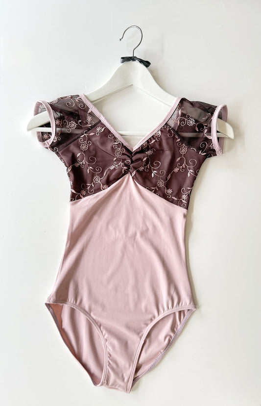 Embroidered Cap Sleeve Leotard - Lilac w. Contrasting Mesh - THE COLLECTIVE DANCEWEAREmbroidered Cap Sleeve Leotard - Lilac w. Contrasting MeshmLeotardTHE COLLECTIVE DANCEWEAR