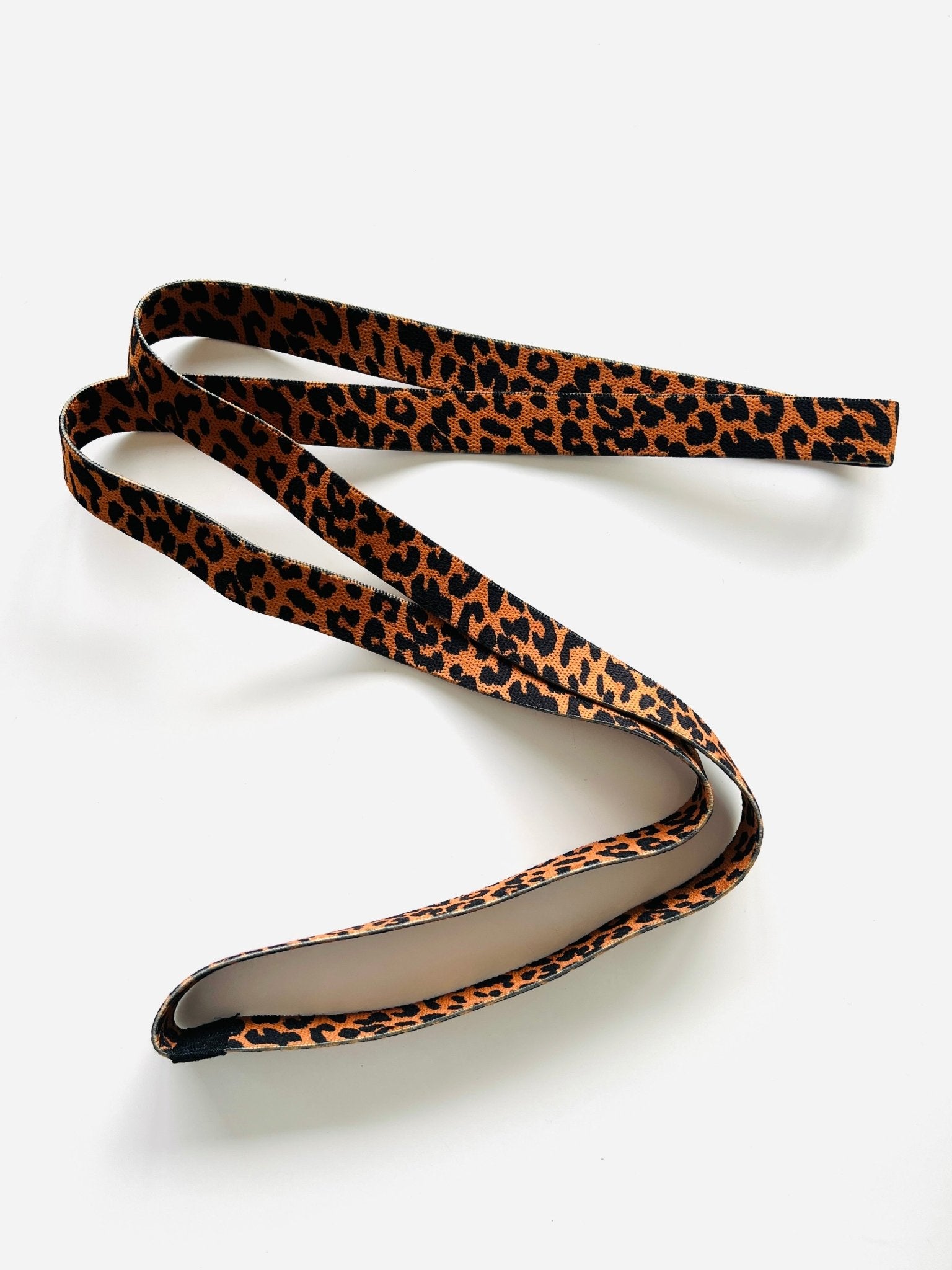 Heavy Duty Flexibility Resistance Band - Leopard Print - THE COLLECTIVE DANCEWEARHeavy Duty Flexibility Resistance Band - Leopard Print#mSTRENGTHENINGTHE COLLECTIVE DANCEWEAR