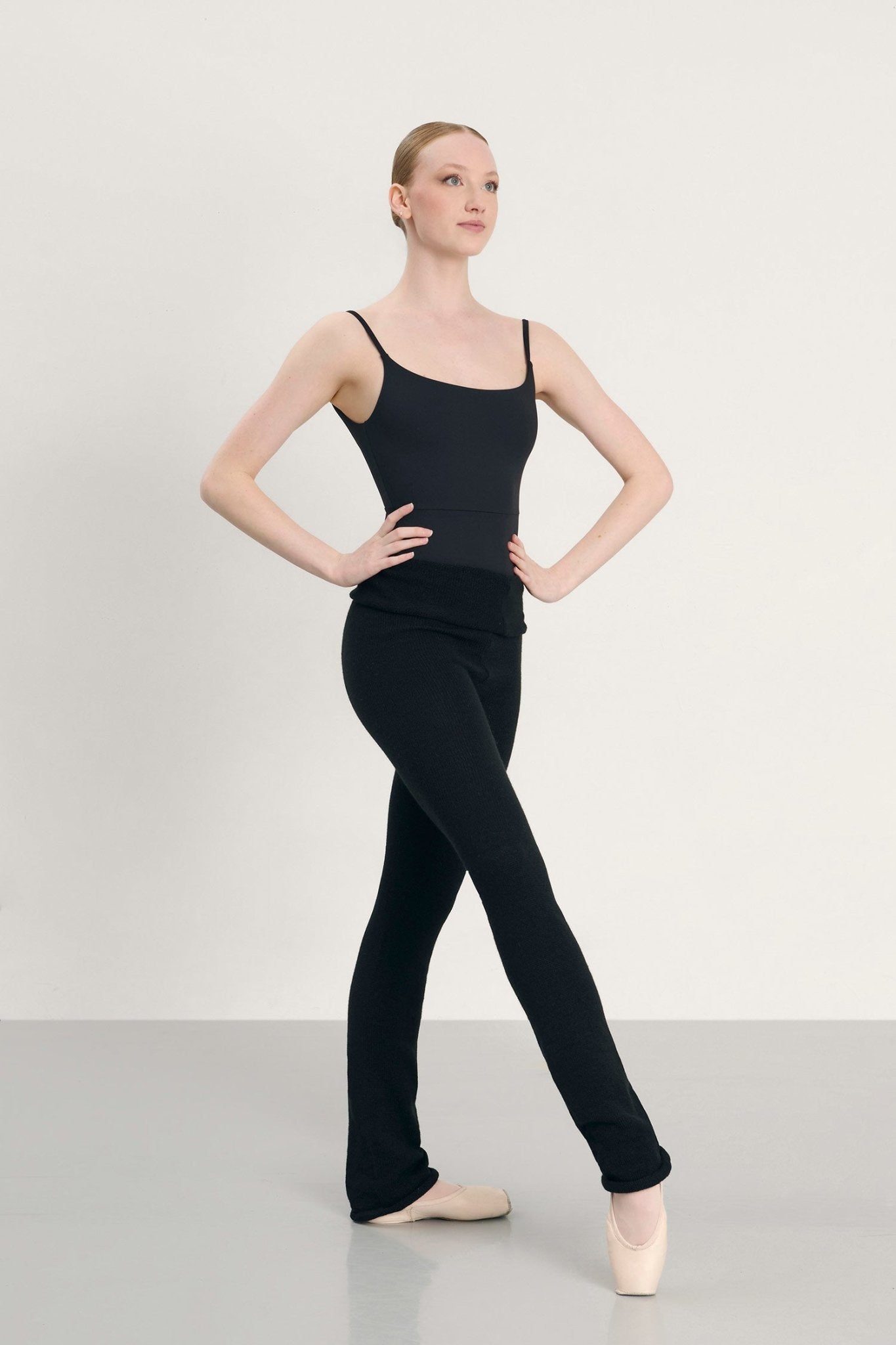 Intermezzo Genara Knitted Warmup Pants - Black - THE COLLECTIVE DANCEWEARIntermezzo Genara Knitted Warmup Pants - Blackmwarm upsTHE COLLECTIVE DANCEWEAR