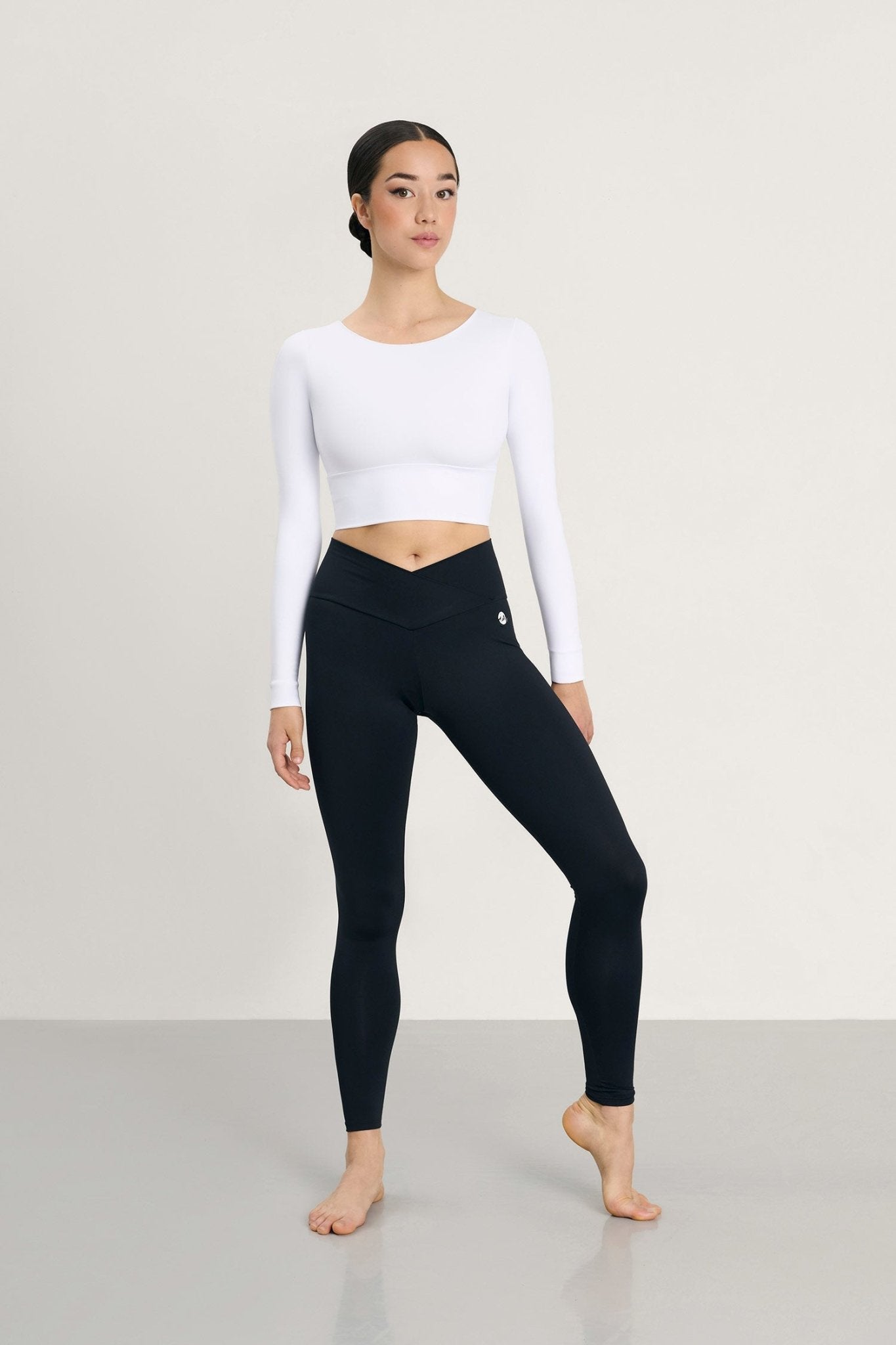 Intermezzo Grayson Long Sleeve Crop Top - White - THE COLLECTIVE DANCEWEARIntermezzo Grayson Long Sleeve Crop Top - WhitemSports TopTHE COLLECTIVE DANCEWEAR