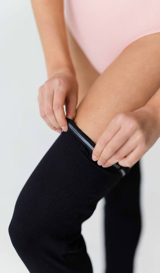 Jule Dancewear - 30" Legwarmer - Black - THE COLLECTIVE DANCEWEARJule Dancewear - 30" Legwarmer - BlackmLeotardTHE COLLECTIVE DANCEWEAR