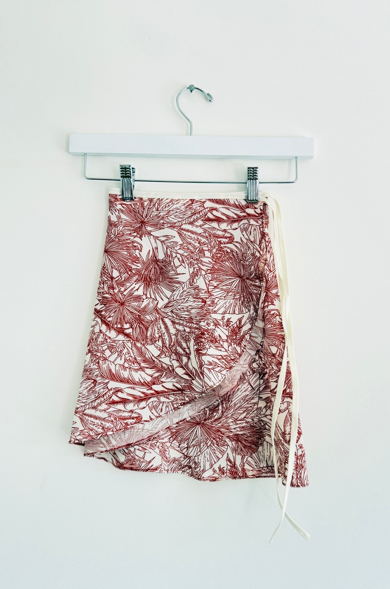 MaeWear Short Wrap Skirt - Tropic - THE COLLECTIVE DANCEWEARMaeWear Short Wrap Skirt - TropicmSKIRTTHE COLLECTIVE DANCEWEAR