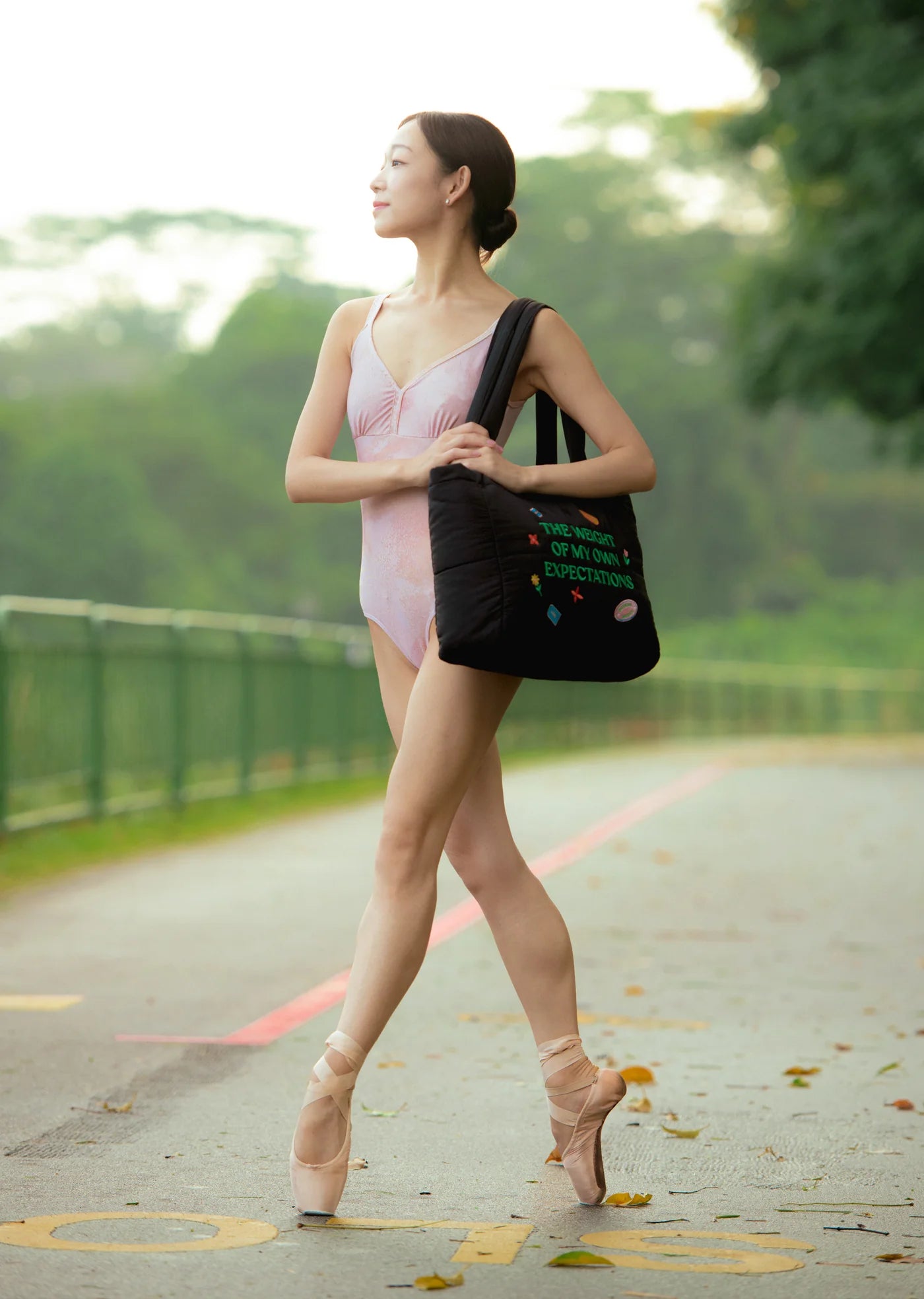Cloud & VIctory The Weight Of My Expectations Puffer Tote Bag - Black
