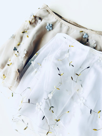 THE COLLECTIVE DANCEWEAR Wrap Ballet Short Skirt - Embroidered Petals - White#mSkirtTHE COLLECTIVE DANCEWEAR